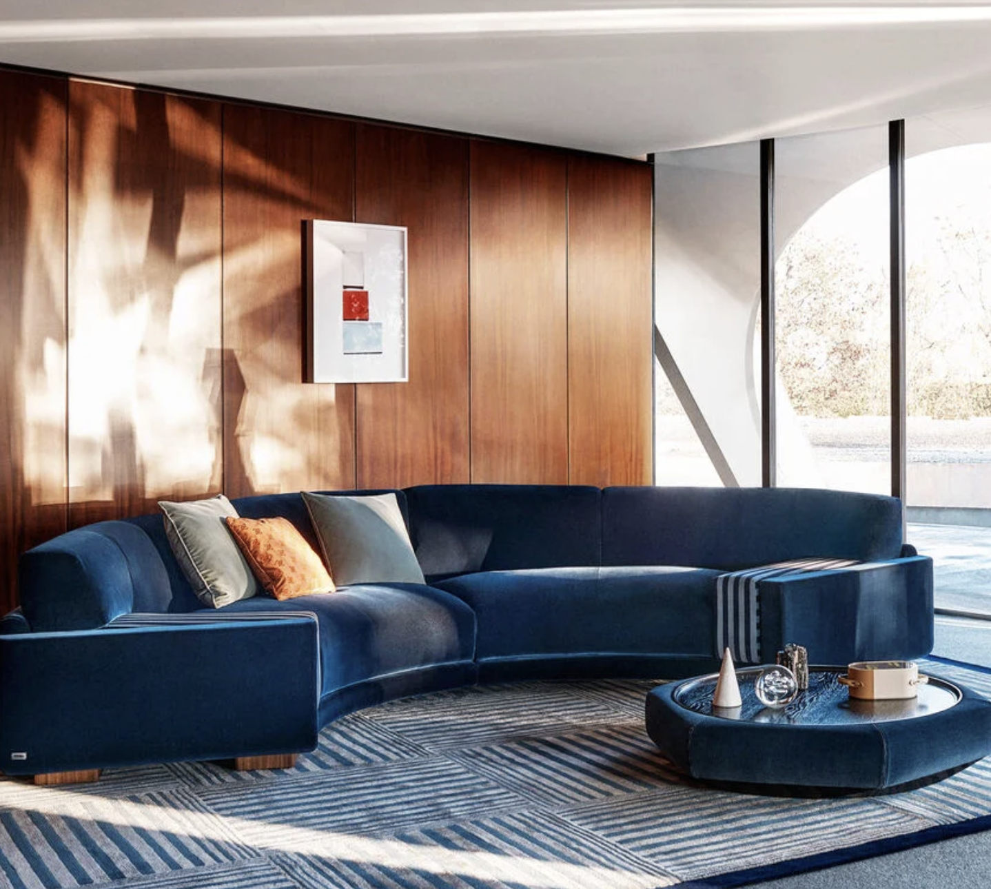 Parsifal round sofa
